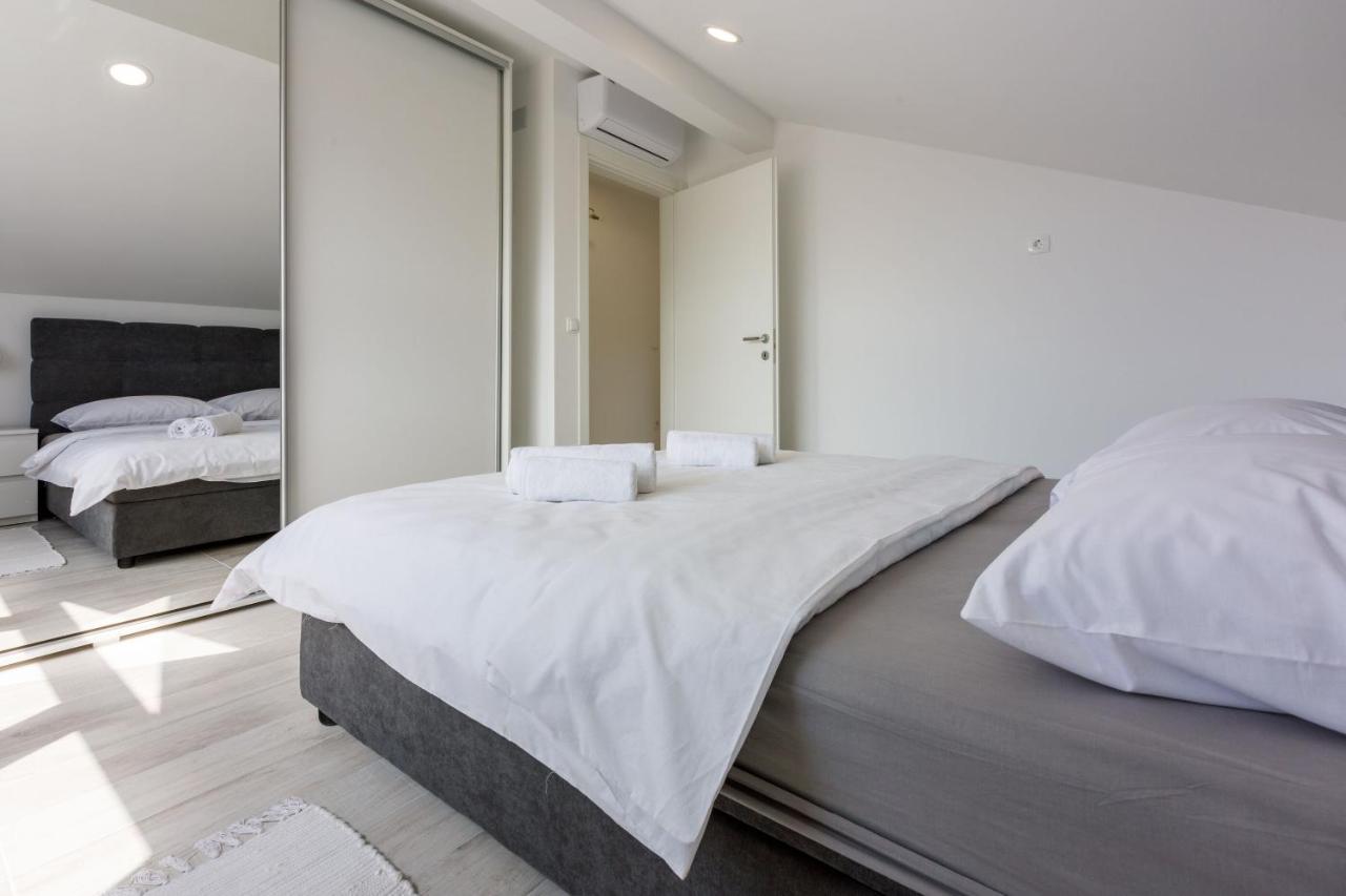 Apartments Cvetkovic ซริกเวนิซา ภายนอก รูปภาพ