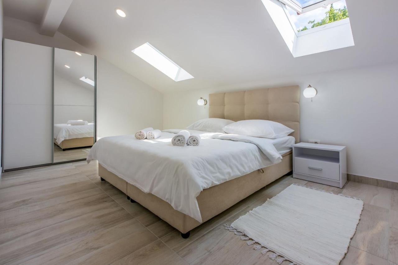 Apartments Cvetkovic ซริกเวนิซา ภายนอก รูปภาพ