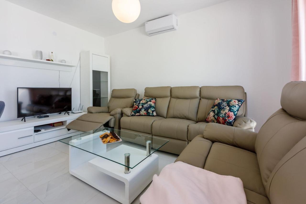 Apartments Cvetkovic ซริกเวนิซา ภายนอก รูปภาพ
